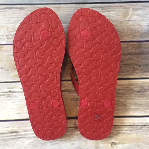 NIB Coach flip flops - Picture 4 of 5
